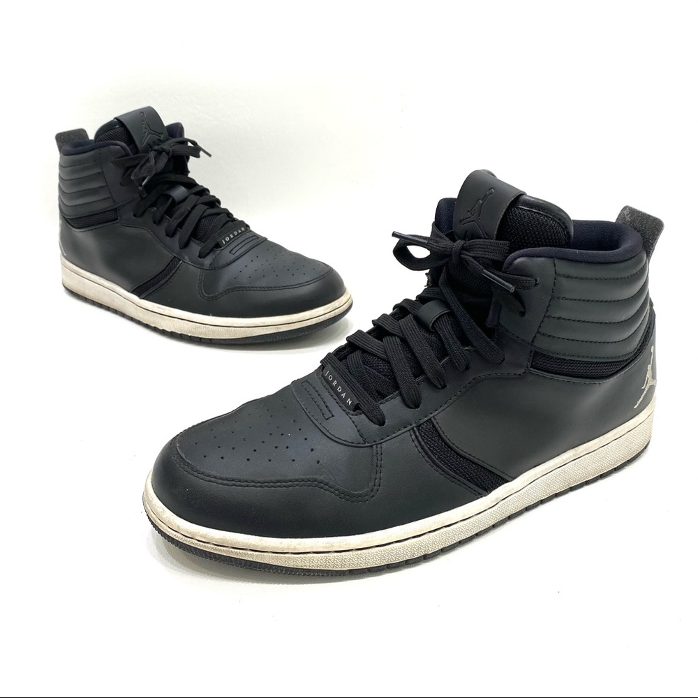 Air Jordan black mid tops heritage size 9.5